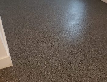Epoxy flake basement floor in the color "Terazzo"